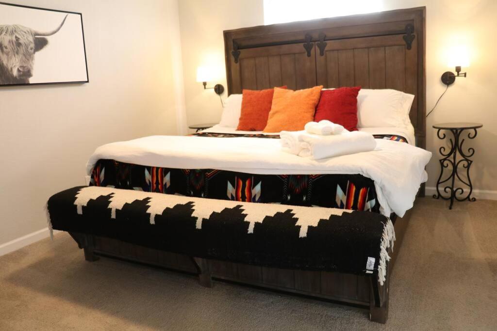 Cowboy Den-Hot Tub-Game Room-Pet Friendly-No Pet Fees! Альбукерке Экстерьер фото