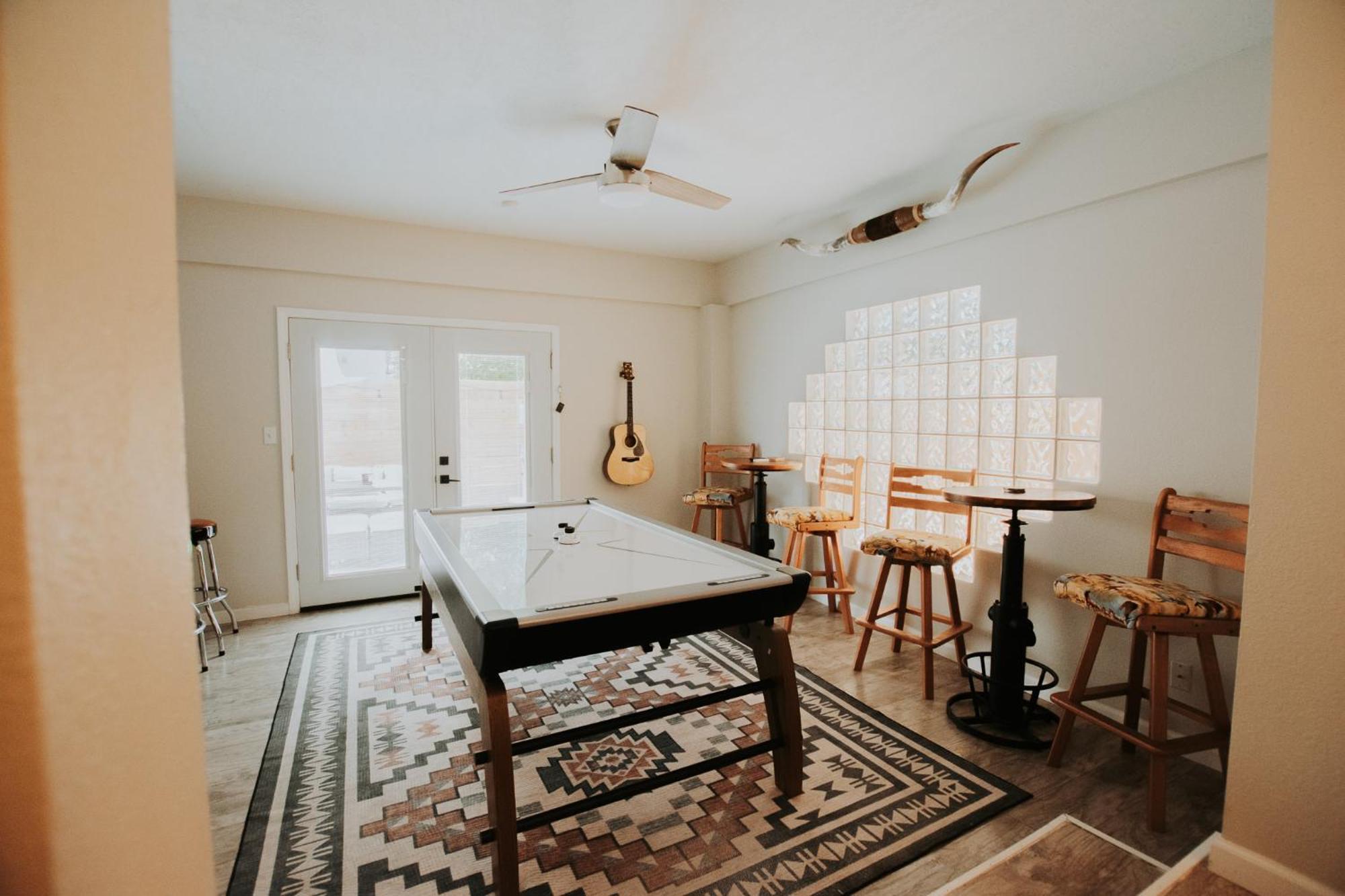 Cowboy Den-Hot Tub-Game Room-Pet Friendly-No Pet Fees! Альбукерке Экстерьер фото