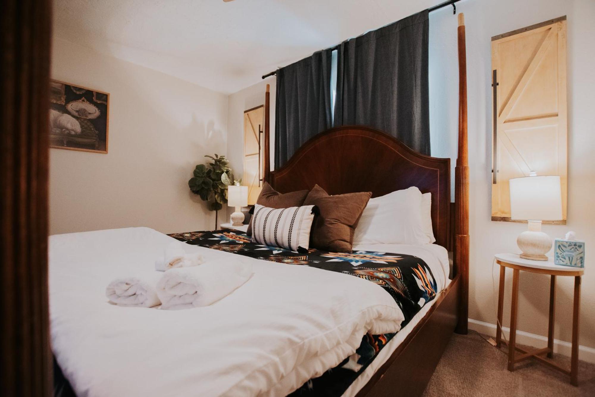 Cowboy Den-Hot Tub-Game Room-Pet Friendly-No Pet Fees! Альбукерке Экстерьер фото