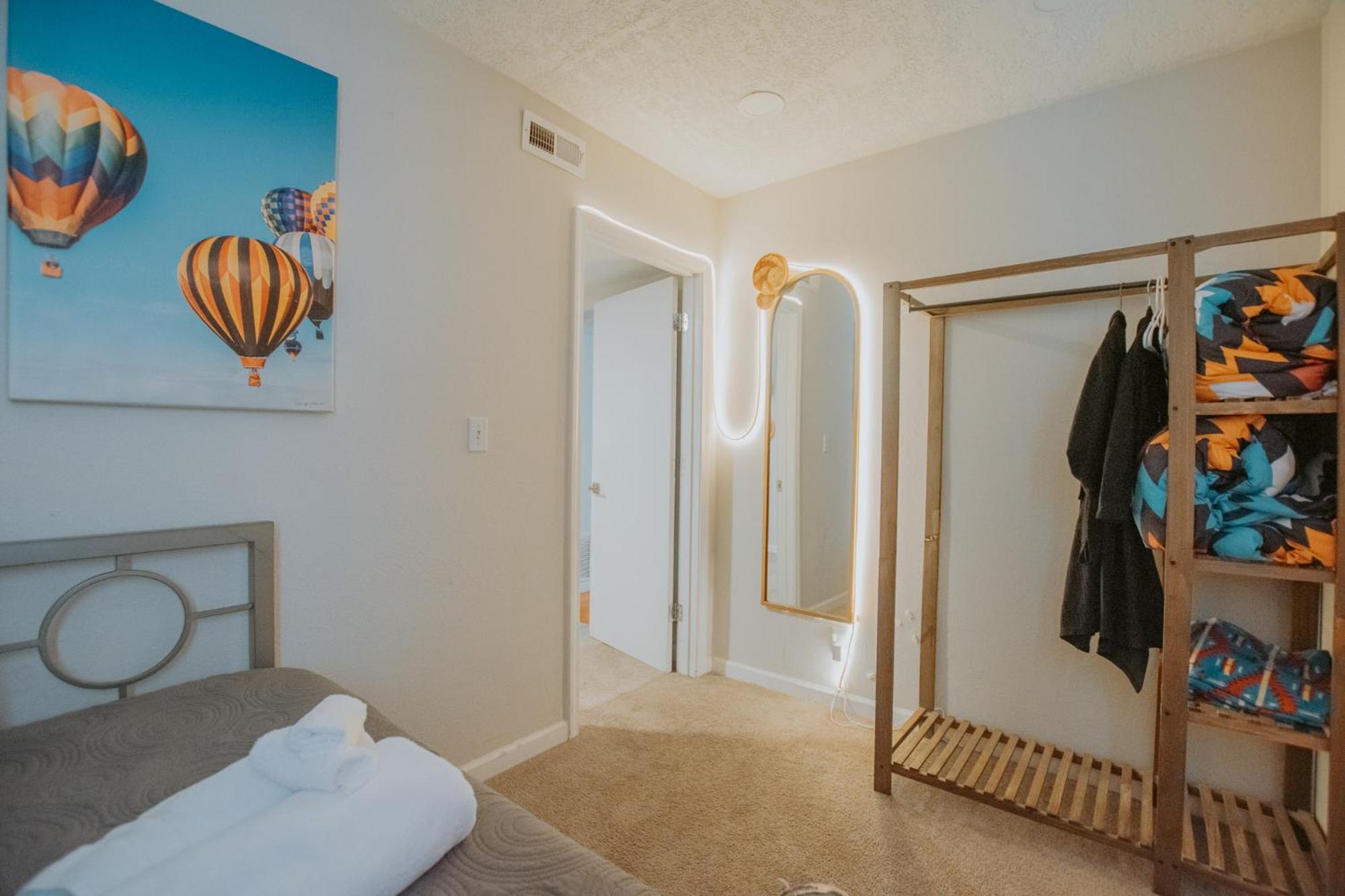 Cowboy Den-Hot Tub-Game Room-Pet Friendly-No Pet Fees! Альбукерке Экстерьер фото