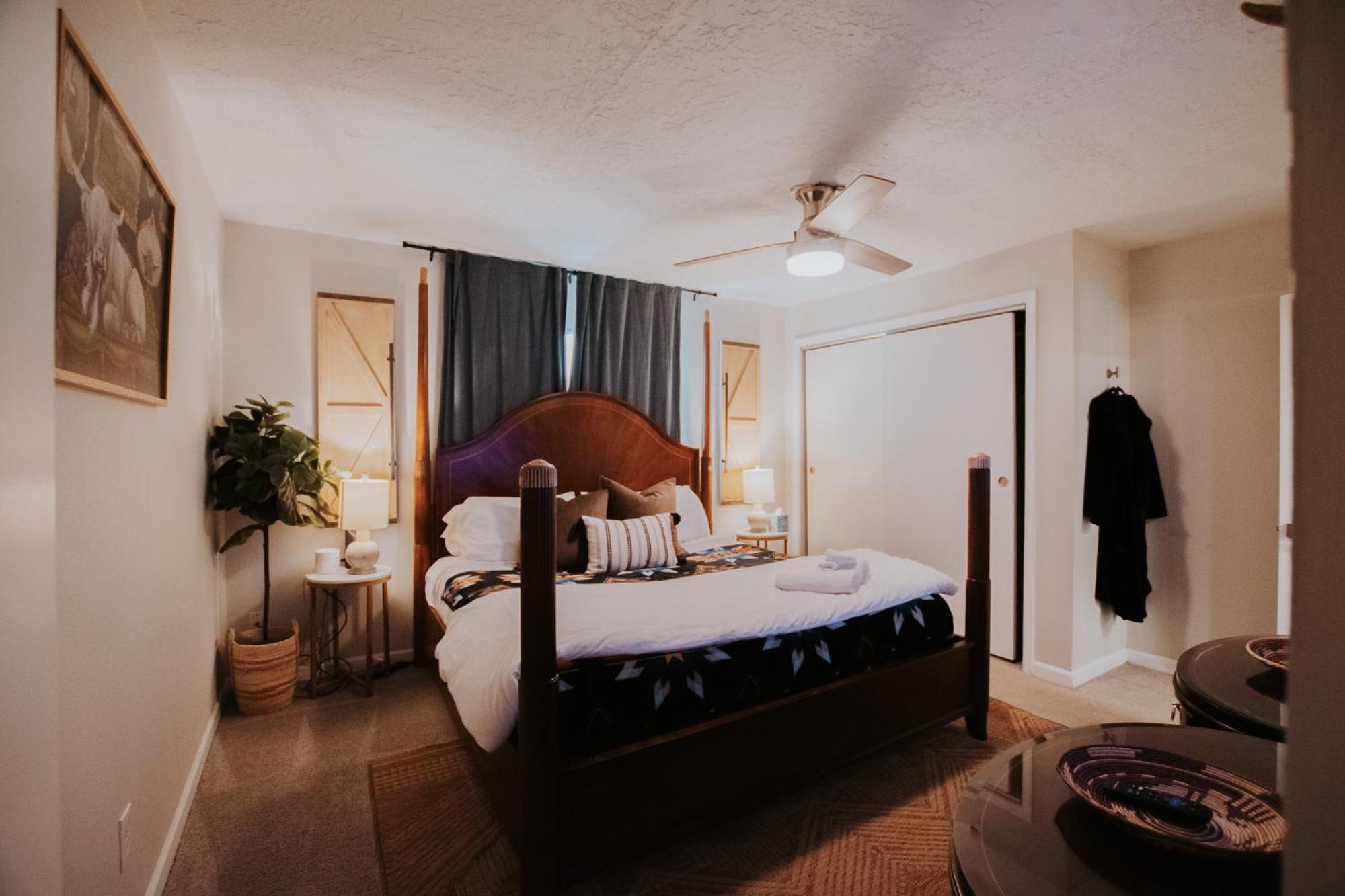 Cowboy Den-Hot Tub-Game Room-Pet Friendly-No Pet Fees! Альбукерке Экстерьер фото